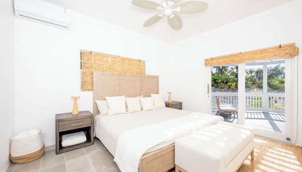 Tranquil Waters: Private Oceanfront Retreat - Foto 4, Habitación