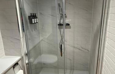 Spacious, Worcester city centre 2 bedroom apartment - Foto 37