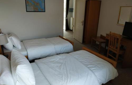 Eviali Apartments - Photo 11