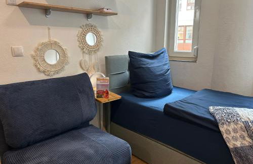 ModernesMiniZimmer-Stadtnah-SelfCheckIn-Parkplatz - Foto 1