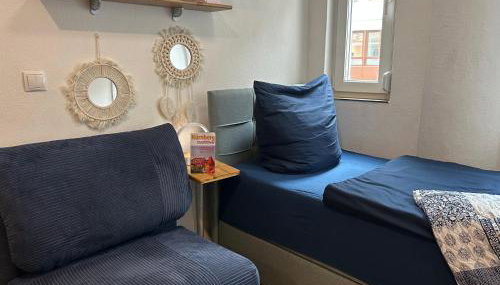 ModernesMiniZimmer-Stadtnah-SelfCheckIn-Parkplatz - Foto 1