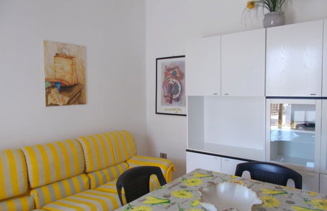 Comfortable Apartment Near the Beach - Photo 7
