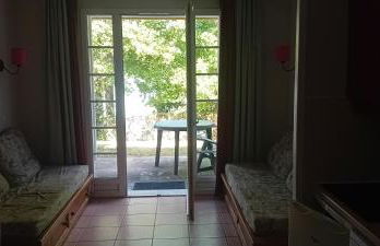 La Maison Tranquille at the Lake 1 Bedroom House - Photo 6