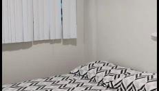 Apto para até 4 pessoas,com Wi-Fi,ótima localização, área de lazer com conveniência e piscina para criança - Foto 3