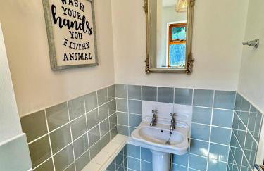 Serene Retreat - Hot Tub - Pool Table - Close to New Forest and Bournemouth Beach - Sleeps 12 - Foto 60