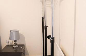 Stunning Two-Bedroom Apartment at A3REE, Free Parking, near Cribbs Causeway Mall - Foto 53