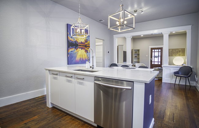 Chic Downtown Farmhouse With Garden and BBQ Grill - Foto 22