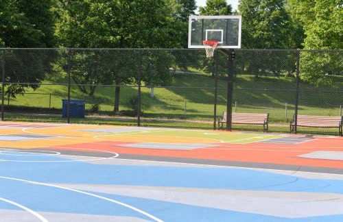 Pristine Townhouse With Rooftop Deck Near Canton! - Foto 38