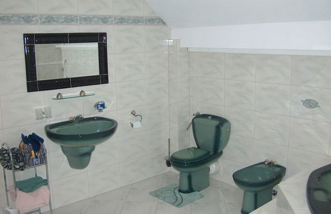 Large Luxury House with Sauna & Hot Tub in Giant Mountains near ski Area - Foto 16