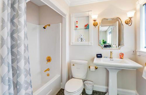 Oceantfront Estate with Luxury Kitchen & Game Room - Photo 34