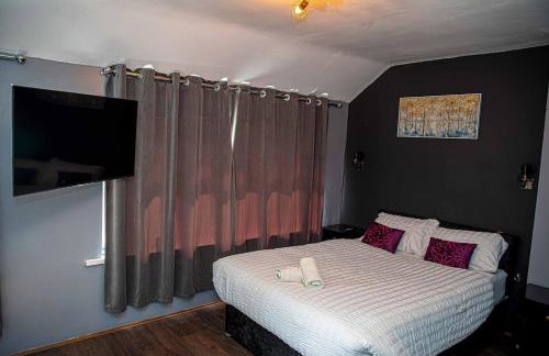 2BR Home in Manchester near Etihad Stadium with Parking - Foto 17