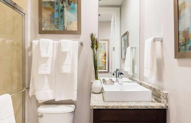 5 BR 6 BA Villa 5min Disneyworld Hot Tub BBQ - Foto 10