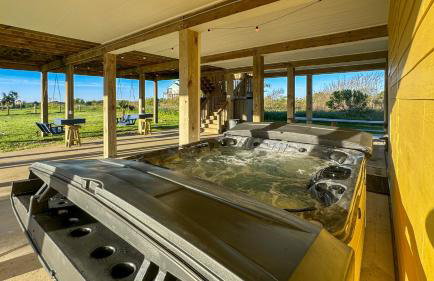 Laidback, Spacious Luxury with Hot Tub, Fully Stocked and Private Beach Access - Foto 2