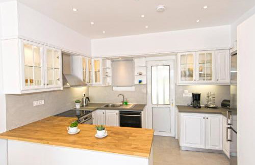 Myrto Villa heated pool - Foto 60