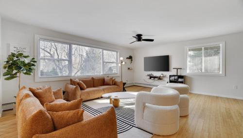 (NEW) Blue Mtn Poconos Retreat Htd pool pet frndly - Foto 4