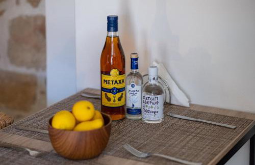 Central, Calm with Courtyard - Foto 37