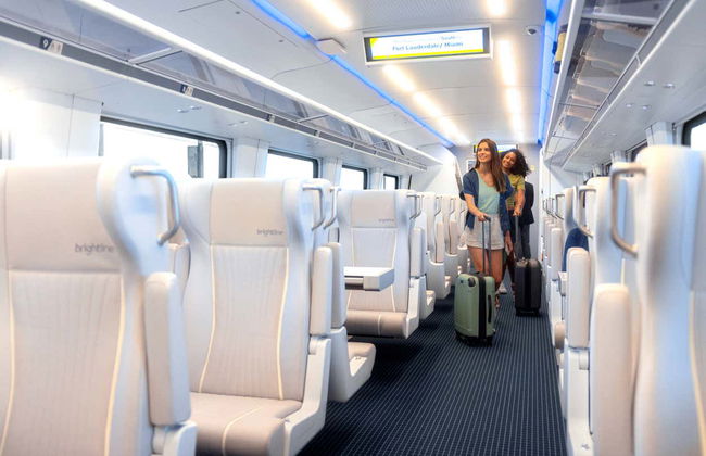 Train à grande vitesse Brightline entre Fort Lauderdale et Miami - Photo 2