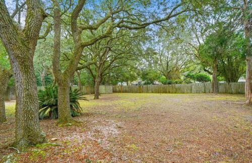 Coastal Home Family Friendly 2 Miles to Beach - Foto 37
