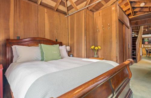 Cozy Creek Cabin - On Austin Creek Hot Tub - Dog Friendly - BBQ Grill - Fast WiFi - Foto 28