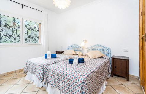 3 Bedroom Awesome Home In Porto Petro - Foto 16