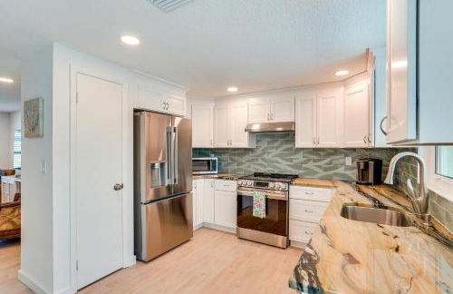 2 Mi to Beach! Snowbird Haven with Pool in Venice - Foto 10