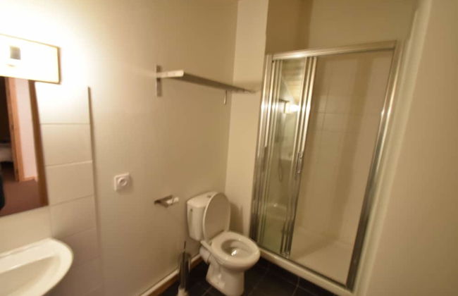 Splendid Chalet in Chamrousse With TV - Photo 25