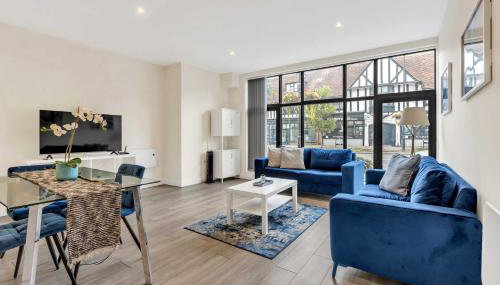 City Service Lets - New Cheam Village 2 Bed Apartment with Free Parking - Easy Transport Links to London - Foto 3