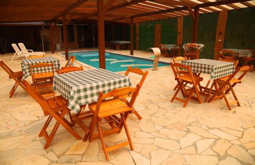 Chalé com Piscina Aquecida - Vista Panorâmica da Praia, a 200m do Mar, Sala de Jogos, Academia e Churrasqueira - Photo 23