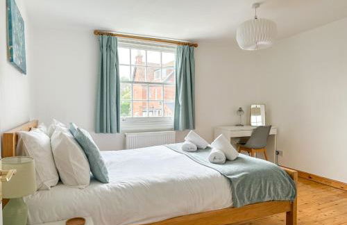 Canterbury Oasis - Modern 2-Bed Home with FREE Parking - Foto 10