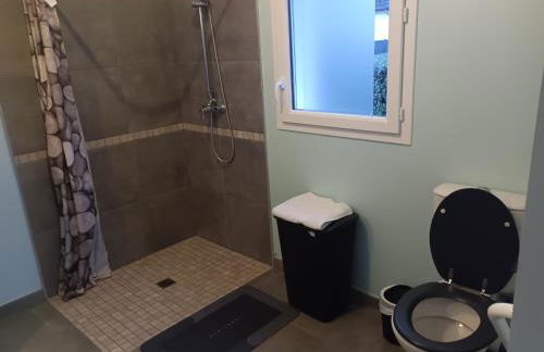 Maison individuelle neuve plein pied avec terrasse et jardin clos 10minutes a pied de la plage - Foto 23