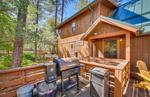 Furnished Deck and Forest Views Pine Retreat! - Foto 27