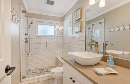 Blue Lagoon Hideaway 3BR Coastal Chic Retreat - Foto 21