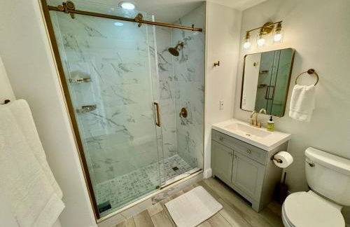 Balcony King Suite - Lake & Pool view - Foto 8