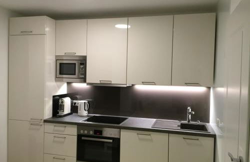 Apartment - zentrumsnah, eigener Parkplatz und großer Balkon ins Grüne - Foto 17