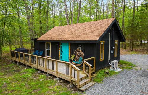 Perfect Couples Cabin Fireplace Firepit & Wine Nearby - Foto 26