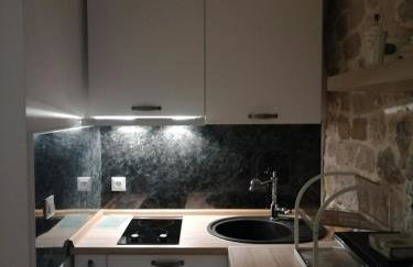 V&M Luxury Studio - Photo 14