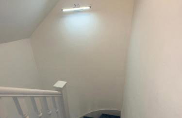 Luxxe House with Hot tub and Pool table - Photo 19