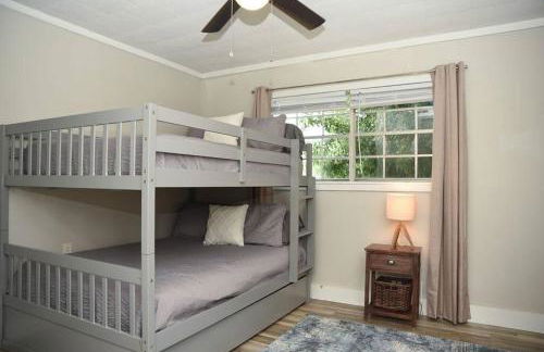 Bungalow near Main Street - #2 - Foto 16