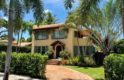 Casa Delfino - Savor Old World Charm with a Lush Poolside Retreat - Foto 2