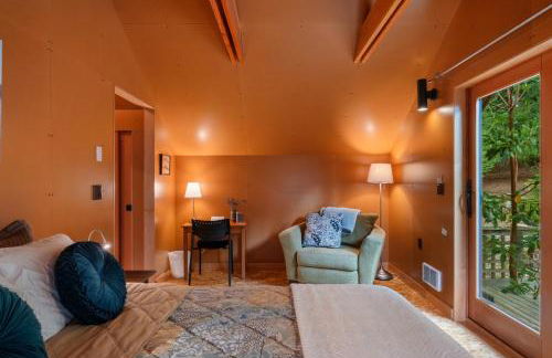 Water Views, Walk to Beach! New Hot Tub! - Foto 31