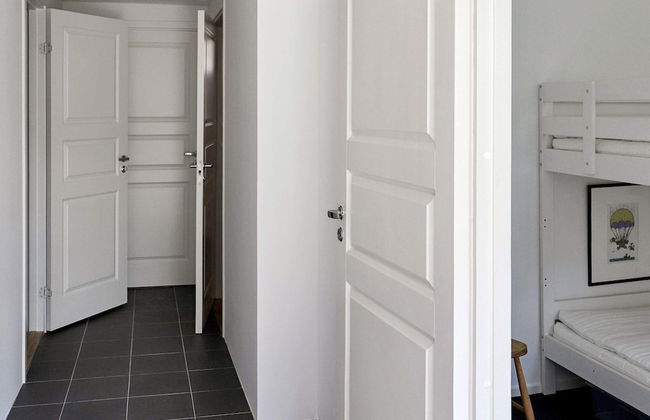 10 Person Holiday Home in Yngsjo - Photo 14