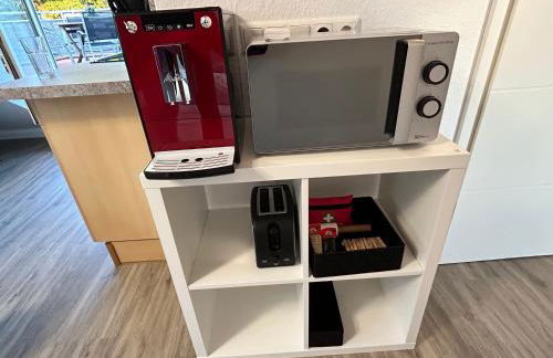 LGH-Moderne, ruhige Wohnung, Nähe zum Flughafen und Autobahn, 24h-self-check-in, vollausgestattet, DisneyPlus, Waschmaschine - Foto 11