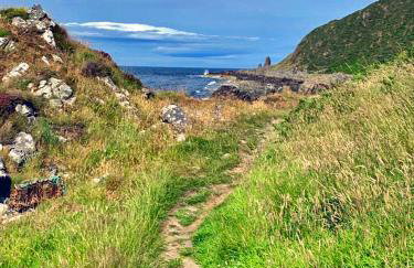 Spacious 2 Bedroom Home in Picturesque Cullen - Foto 32