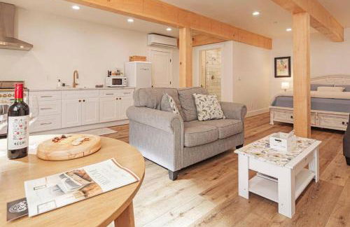 Timberwood Cottage in Downtown Twain Harte - Foto 9