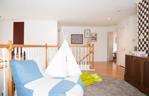 Sparkling Pool Hot Tub Game Room Kids Area - Foto 65