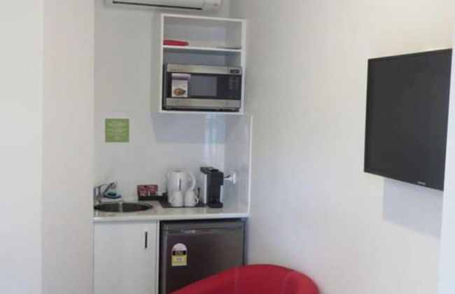 Yea Riverside Caravan Park - Foto 12