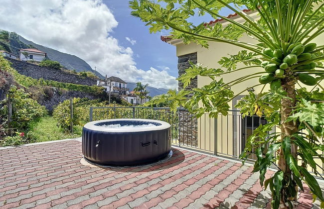 My School I by Atlantic Holiday - Foto 1