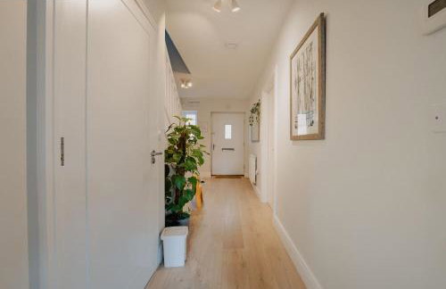 3 Bed House Business Sleeps 5 Location Wifi - Foto 10