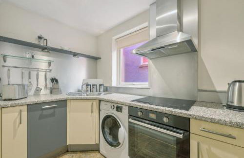 Holyrood Aparthotel - Photo 126