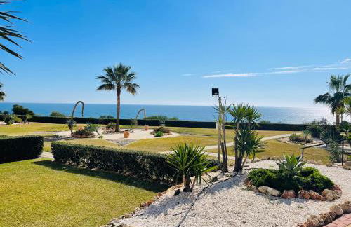 La Cala gorgeous 2 bedroom apartment with stunning gardens, pools and sea views - Photo 68